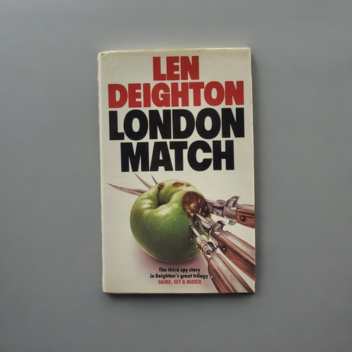 402 - LEN DEIGHTON, LONDON MATCH 1985, SIGNED TO HALF TITLE.

Condition: binding slightly cocked, dust jac... 