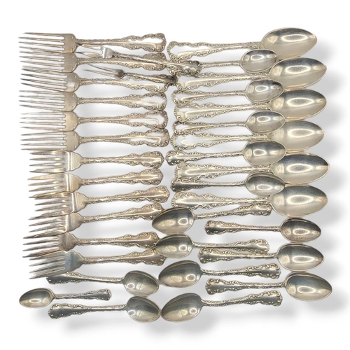 9 - BIRKS, A LOOSE CANTEEN OF EARLY 20TH CENTURY SILVER CUTLERY
Comprising six dinner forks, six dinner ... 