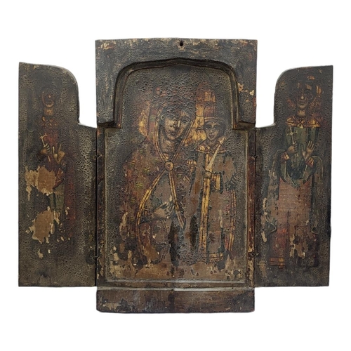 443 - A 19TH CENTURY CONTINENTAL WOODEN TRIPTYCH ICON
Hand painted with religious figures.
(approx 34cm x ... 