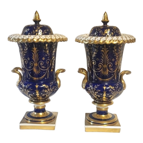 156 - A PAIR OF FINE EARLY ENGLISH CAMPANA SHAPED PEDESTAL VASES AND COVERS, CIRCA 1805 - 1830
Probably Sp... 