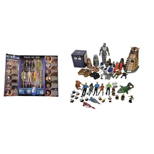 246 - DR WHO AND STAR TREK, A COLLECTION OF SCI-FI MODEL FIGURES 
A boxed set of eleven Dr Who figures, Re... 