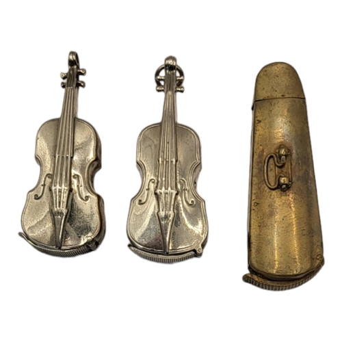 30 - A PAIR OF EARLY 20TH CENTURY WHITE METAL NOVELTY 'CELLO' VESTA CASES
Having a hinged compartment to ... 