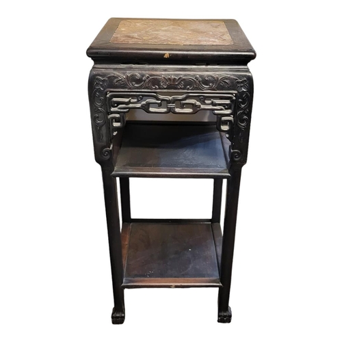 538 - AN EARLY 20TH CENTURY CHINESE ROSEWOOD AND MARBLE
Square rouge marble top and carved and pierced dec... 