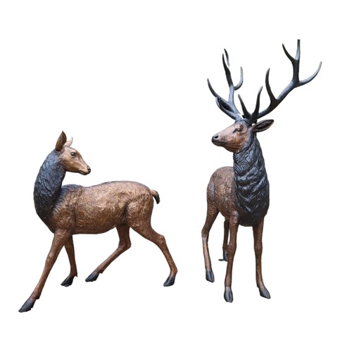 579 - A PAIR OF LIFE SIZE BRONZE STATUES, STAG AND DOE.
(length 140cm x h 220cm)

Condition: good througho... 