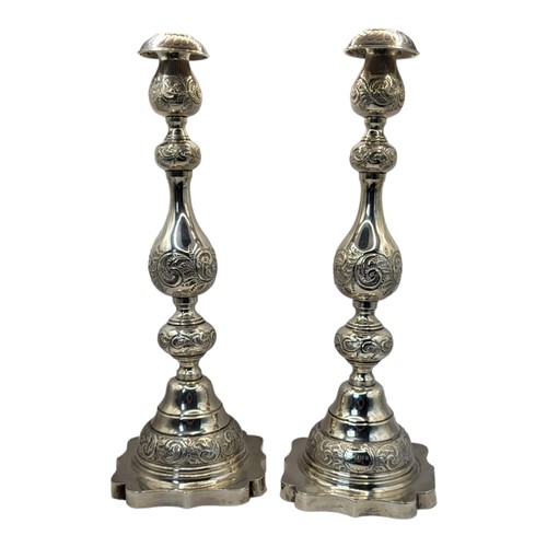 4A - SIMON ZIMMERMAN, A FINE PAIR OF HALLMARKED SILVER BIBLICAL SABBATH CANDLESTICKS 
London, 1925, each ... 