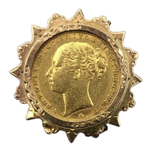 23A - A VICTORIAN 22CT GOLD FULL SOVEREIGN COIN BROOCH, DATED 1882 
Set with a young portrait bust of Quee... 