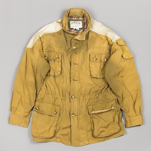 311 - AN ORVIS SHOOTING HUNTING SAFARI FIELD JACKET.
Size large. Condition report: Very good overall, clea... 