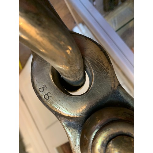 329 - A LARGE BRONZE BRITISH ROYAL NAVY MINESWEEPER ANCHOR.
Forged in 1952. 

Height of anchor 96cm (not i... 