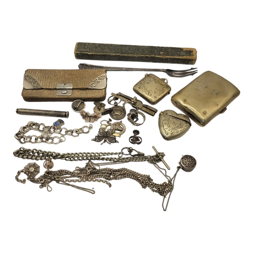 25 - A COLLECTION OF VINTAGE SILVER AND WHITE METAL JEWELLERY
To include an Albert watch chain marked ‘Me... 