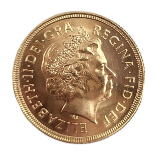 112 - A 22CT GOLD FULL SOVEREIGN COIN, DATED 2000 
With King George and Dragon to reverse, in a protective... 