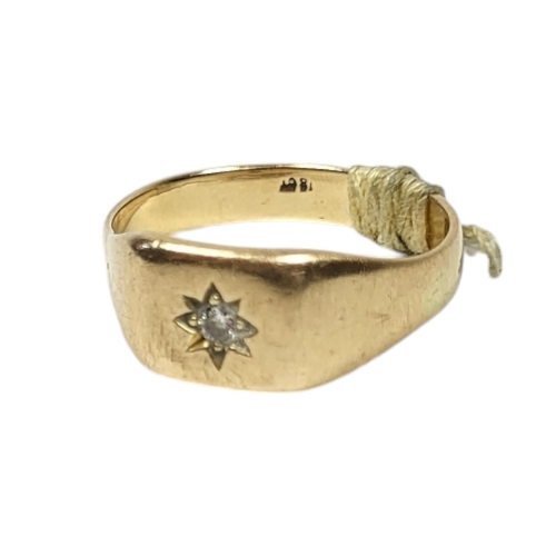 118 - A VINTAGE 18CT GOLD AND DIAMOND GENTS SIGNET RING
The single round cut diamond in a rub over setting... 