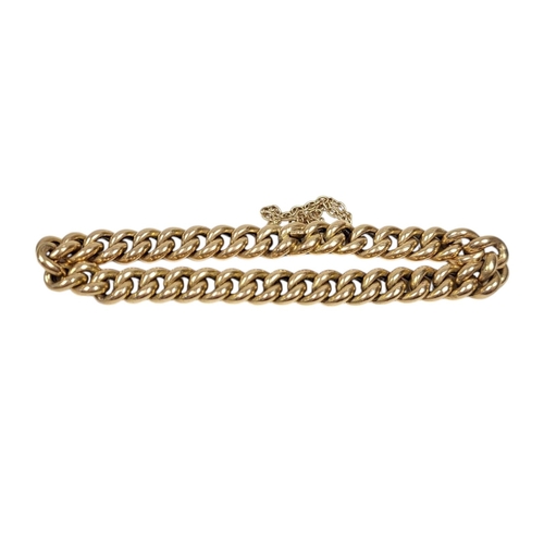 27 - AN EARLY 20TH CENTURY 15CT GOLD BRACELET
Flat curb links and safety chain.
(approx 18cm)

Condition:... 