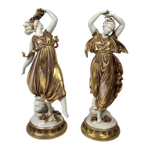 819 - VOLKSTEDT, A PAIR OF EARLY 20TH CENTURY GERMAN PORCELAIN FIGURES
Classical pose designed by Ackerman... 