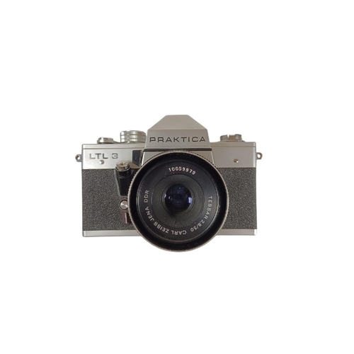 436 - PRAKTICA, ZENIT. HELIOS. Collection of 35mm SLR film cameras including Praktica L with 135mm f2.8 le... 