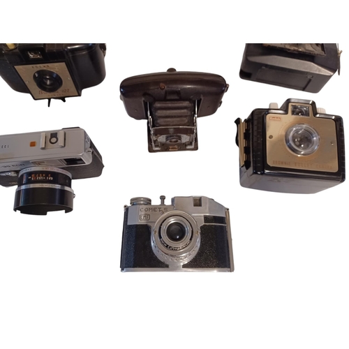 455 - KODAK, OLYMPUS, CORONET, BENCINI, AGFA. A collection of 8 cameras including a Brownie 127 and case, ... 