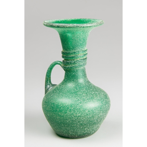 194 - A MID 20TH CENTURY ITALIAN SCAVO STYLE VASE.
(h 17.5cm)