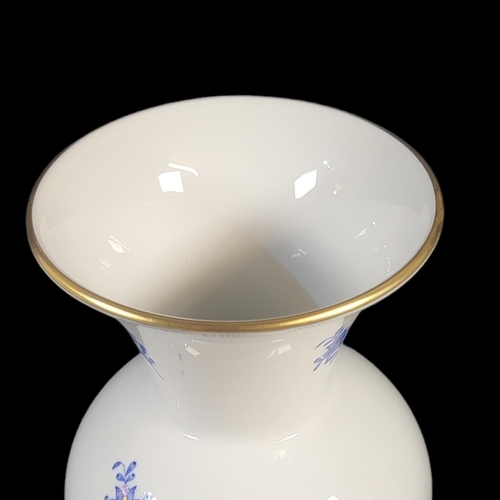 796 - A HUNGARIAN HEREND HARD PASTE PORCELAIN OVOID FORM VASE
In Chinese bouquet apponyi blue pattern, wit... 