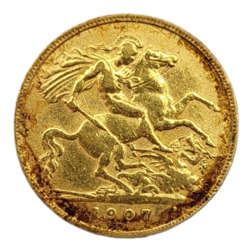 3 - A KING EDWARD VII 22CT GOLD HALF SOVEREIGN COIN, DATED 1907 
With King George and Dragon to reverse.... 