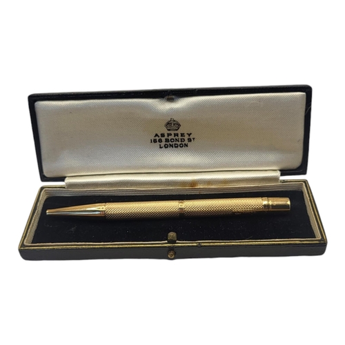 22A - BAKER’S POINTER, AN EARLY 20TH CENTURY 9CT GOLD PROPELLING PENCIL
Heavy gauge with engine turned dec... 