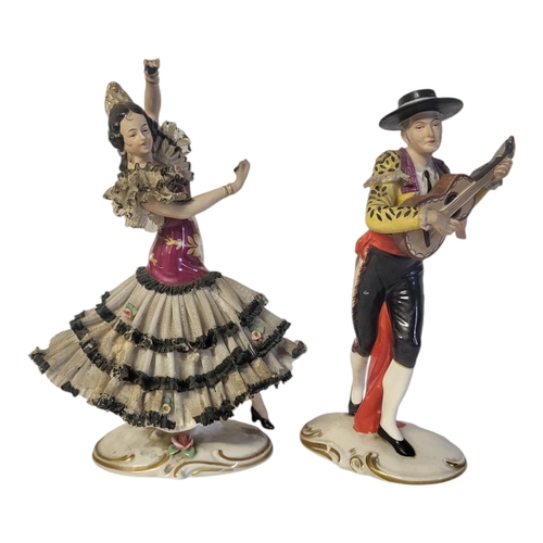 213 - A PAIR OF EARLY 20TH CENTURY ROYAL NAPLES HARD PASTE PORCELAIN MODELS OF ANDALUSIAN SEVILLE FLAMENCO... 