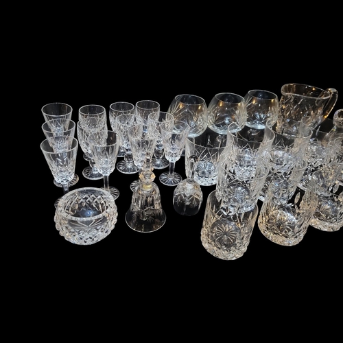 161 - A COLLECTION OF THIRTY VARIOUS LEAD CRYSTAL DRINKING VESSELS
Including thirteen whisky tumblers, thr... 