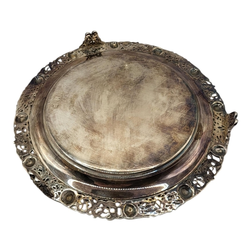 44 - A 20TH CENTURY IRISH SILVER SALVER
The circular form with pierced Celtic design to border and pierce... 