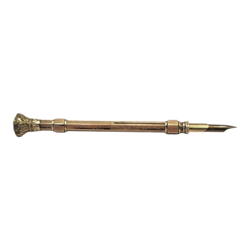 9A - A 19TH CENTURY YELLOW METAL AND HARDSTONE COMBINATION PROPELLING FOUNTAIN PEN AND PENCIL
Having a sh... 