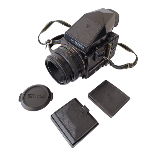 290 - ZENZA BRONICA ETRsi Medium Format 120 Roll Film Camera. Fitted with Zenzanon PE 75mm f2.8 Lens & Pri... 