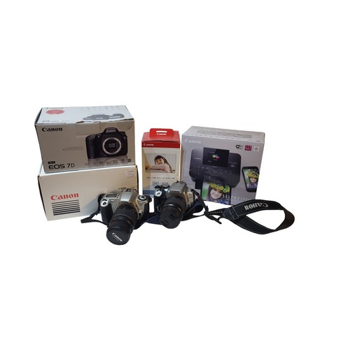 264 - CANON, A VINTAGE EOS REBEL XTi DIGITAL CAMERA
Fitted with zoom lens 28-80mm,complete with shoulder b... 