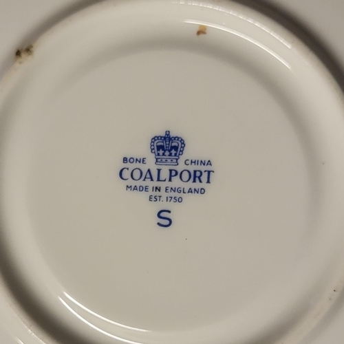 189 - COALPORT, A BONE CHINA DINNER SERVICE 
Elite pattern, comprising of over thirty pieces, including va... 