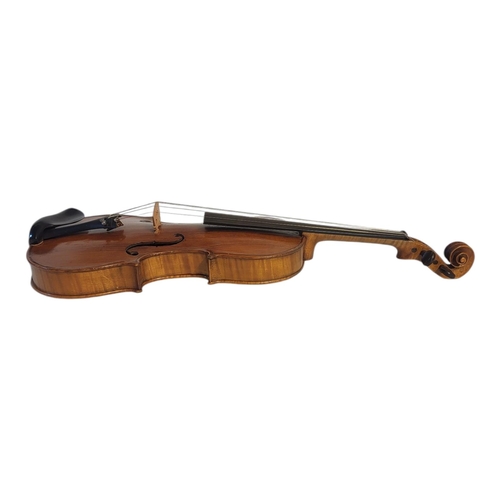 161 - VIOLIN BY WILLIAM GLENISTER, 23 BEAK STREET,LONDON 1913
Model Stradivari, orange 30/32mm, bering int... 