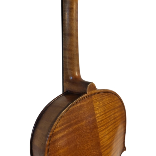 161 - VIOLIN BY WILLIAM GLENISTER, 23 BEAK STREET,LONDON 1913
Model Stradivari, orange 30/32mm, bering int... 