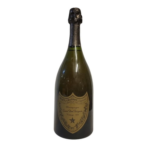 268 - 1978 DOM PÉRIGNON VINTAGE CHAMPAGNE, 12.5% ABV, 75CL.


Condition: good overall, level below foil - ... 