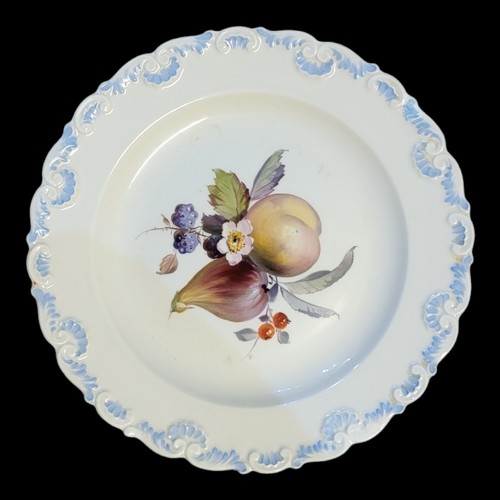 312 - MEISSEN, A SET OF SIX MID 19TH CENTURY HARD PASTE PORCELAIN CABINET PLATES
Each centrally polychrome... 