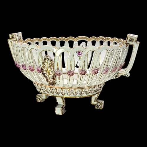 313 - MEISSEN, A RARE MARCOLINI PERIOD, 1774 - 1814, HARD PASTE PORCELAIN BASKET CENTREPIECE
Neoclassical ... 