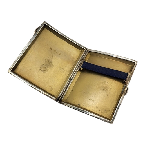 19 - AN EARLY 20TH CENTURY SILVER CIGARETTE CASE
Having engraved honeycomb design, hallmarked Birmingham,... 