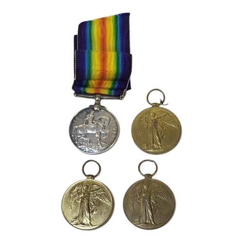 351 - A COLLECTION OF WW1 BRITISH MILITARY MEDALS
To include a pair of medals silver l awarded to 91934 Pt... 