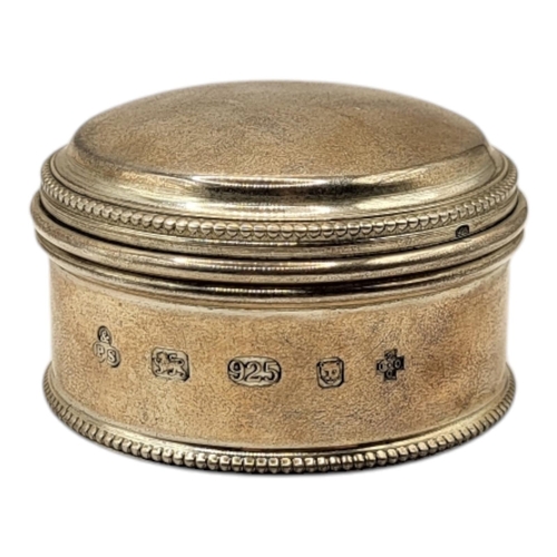 78 - A MILLENIUM SILVER TRINKET BOX
With dome form lid and beaded edge design, hallmarked London, 2000.
(... 