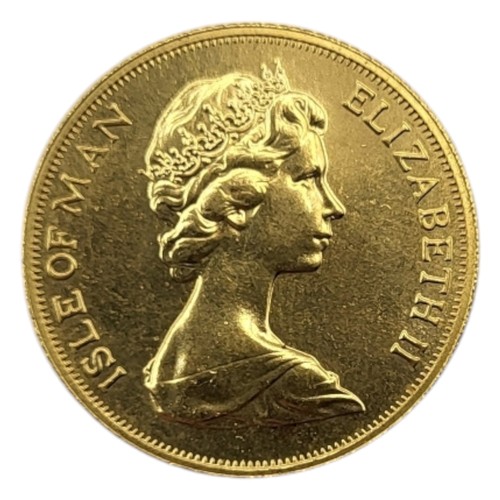 54 - A QUEEN ELIZABETH II 22CT GOLD ISLE OF MAN FULL SOVEREIGN COIN, DATED 1973 
With Arnold Machin’s Nor... 