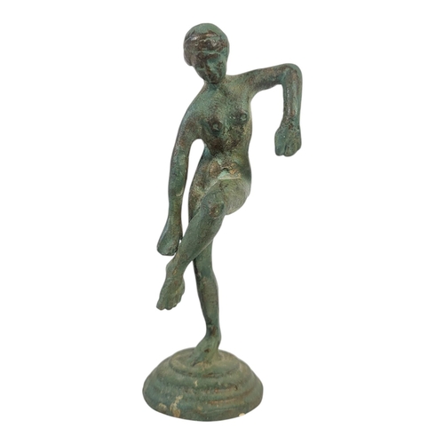 105 - AFTER ROMAN EMPIRE ANTIQUITIES, A BRONZE GREEN PATINATED FIGURE OF VENUS, GODDESS OF LOVE AND BEAUTY... 