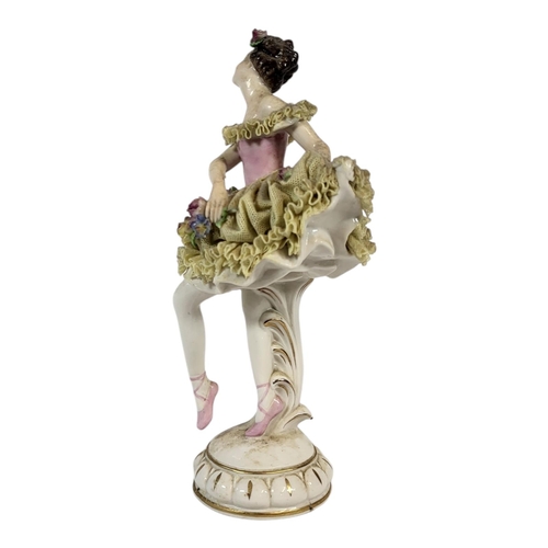 106 - A VOLKSTEDT PORZELLAN FABRIK OF THURINGIA HARD PASTE PORCELAIN MODEL OF CRINOLINE DANCING BALLERINA,... 