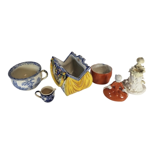 141 - AN 18TH CENTURY CAUGHLEY OF SHROPSHIRE BLUE AND WHITE CUSTARD CUP, CIRCA 1780
In Chinoiserie Pavilio... 