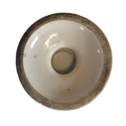 142 - AN 18TH CENTURY CHINESE EXPORT BLUE AND WHITE CYLINDRICAL TEAPOT AND COVER 
The entwined handle hard... 