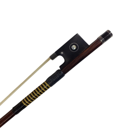 155 - A SMALL VIOLA BOW, ATTRIBUTED TO DODD SCHOOL (POSSIBLY JAMES DODD)
Octagonal stick, ebony and mother... 