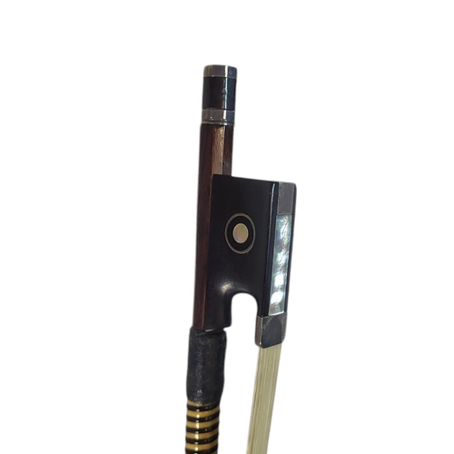 155 - A SMALL VIOLA BOW, ATTRIBUTED TO DODD SCHOOL (POSSIBLY JAMES DODD)
Octagonal stick, ebony and mother... 