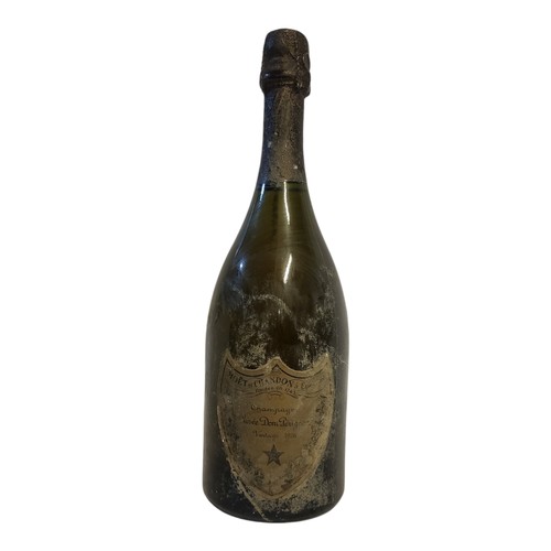 215 - DOM PERIGNON, A BOTTLE OF VINTAGE CHAMPAGNE, DATED 1976 
With shield label, 75cl bottle.
(approx 30c... 