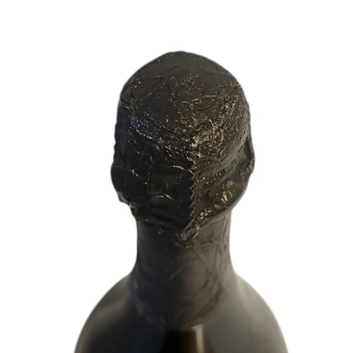 215 - DOM PERIGNON, A BOTTLE OF VINTAGE CHAMPAGNE, DATED 1976 
With shield label, 75cl bottle.
(approx 30c... 