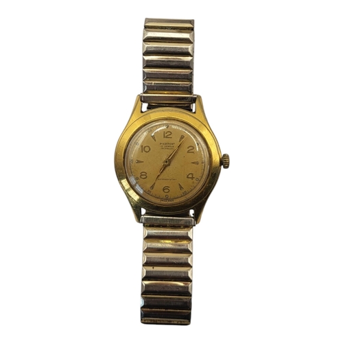 19 - BENRUS, A VINTAGE GOLD PLATED GENT’S WRISTWATCHES
Square dial with calendar window, in fitted box, t... 