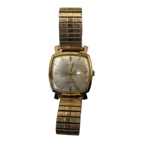 19 - BENRUS, A VINTAGE GOLD PLATED GENT’S WRISTWATCHES
Square dial with calendar window, in fitted box, t... 