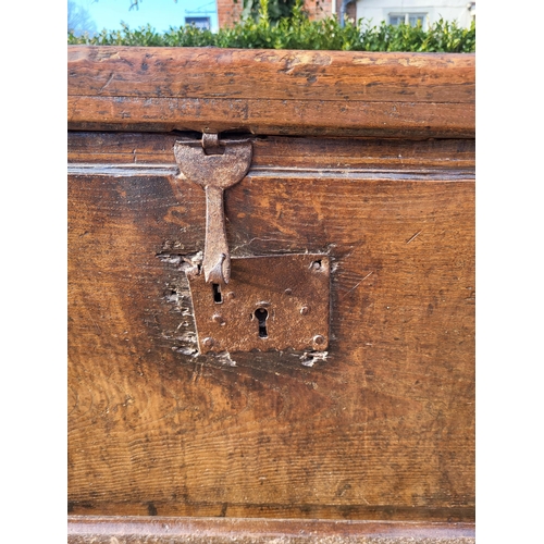 354 - AN 18TH/19TH CENTURY FRENCH PROVINCIAL OAK COFFER 
Applied with original iron fittings.
(w 102cm x d... 